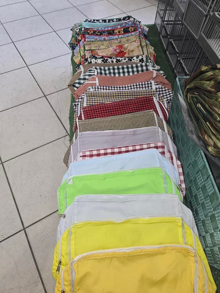 Housse (funda) avec fenêtre et motif pour Cage Espagnole C-2 – Image 2